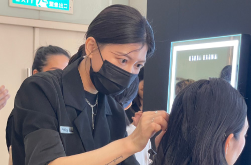 03-BOBBI-BROWN_02 - GENIC SALON